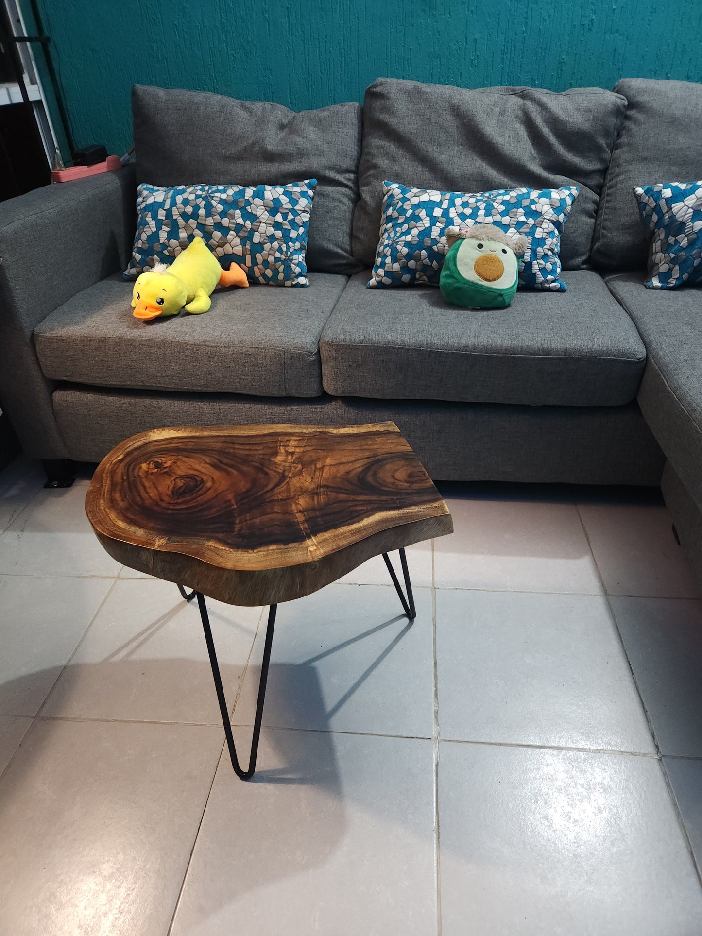 Mesa auxiliar madera de Parota y metal